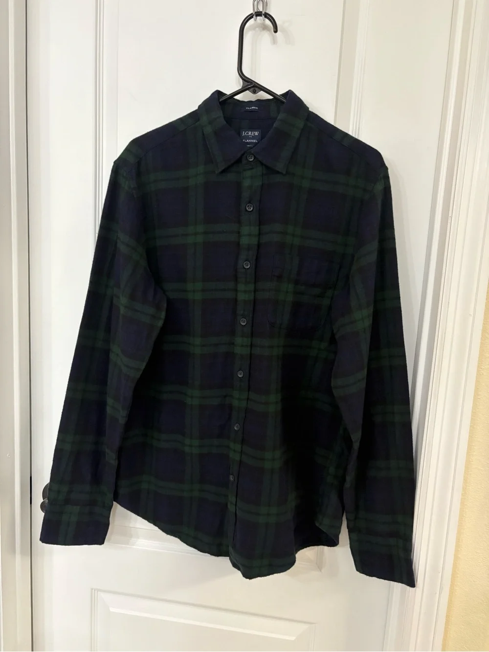 NWT J. Crew Men’s Medium Blackwatch Plaid Button-Down Classic Flannel Shirt